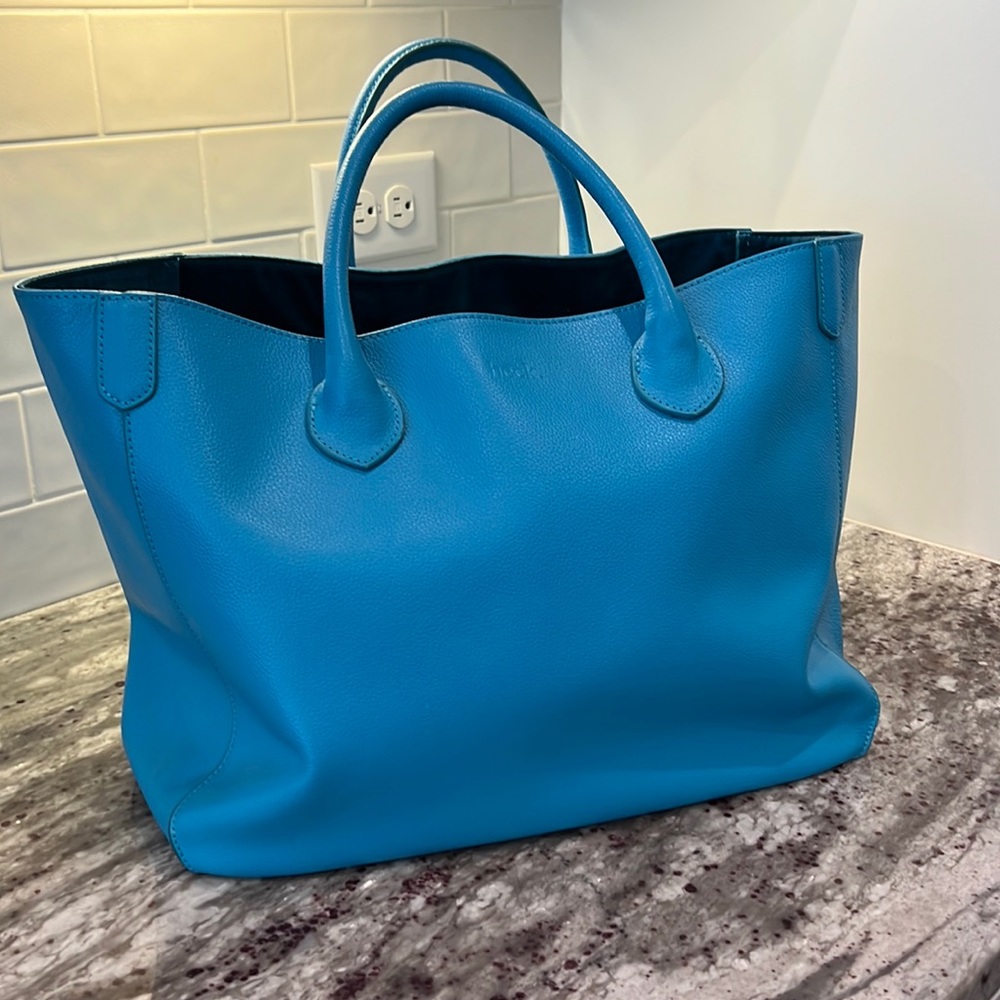 USED ONCE Gorgeous BECK Medium leather tote with velvet lining